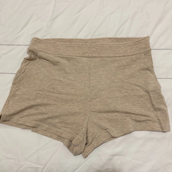 Travis Mathew tan knit shorts - size L - Picture 1 of 3